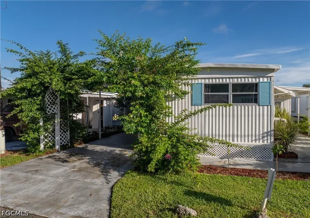 Photo 1 of Manufactured home for sale at 2012 S Olga Dr #28, Fort Myers, FL 33905 | MLS# 2026037950 | Listing updated on 2026-09-09
