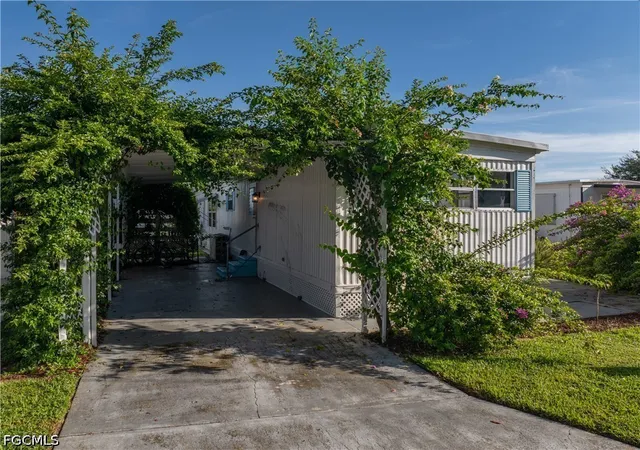 Photo 2 of Manufactured home for sale at 2012 S Olga Dr #28, Fort Myers, FL 33905 | MLS# 2026037950 | Listing updated on 2026-09-09