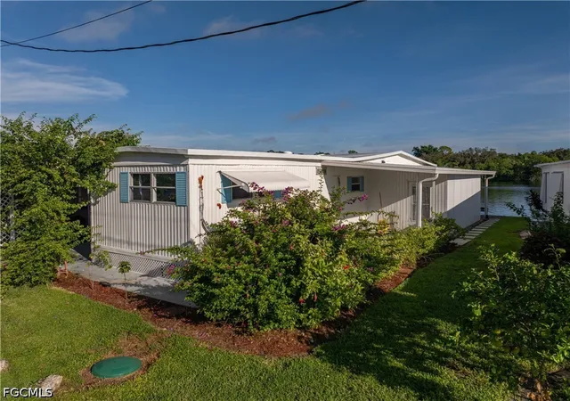 Photo 3 of Manufactured home for sale at 2012 S Olga Dr #28, Fort Myers, FL 33905 | MLS# 2026037950 | Listing updated on 2026-09-09