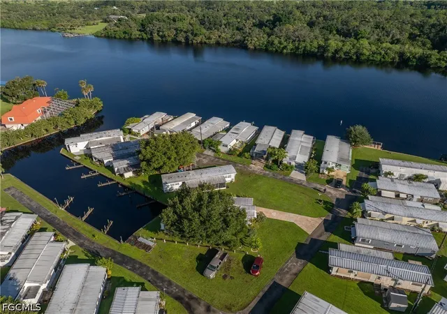 Photo 4 of Manufactured home for sale at 2012 S Olga Dr #28, Fort Myers, FL 33905 | MLS# 2026037950 | Listing updated on 2026-09-09