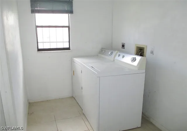 Photo 23 of Single family home for sale at 1825 Fountain St, Fort Myers, FL 33916 | MLS# 226032434 | Listing updated on 2026-09-10