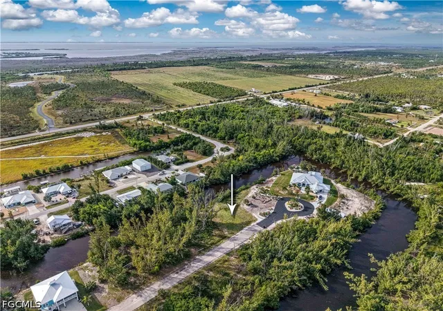 Photo 1 of Sale Pending at 3901 Crestwell Ct, Saint James City, FL 33956 | MLS# 2026038002 | Listing updated on 2026-09-11