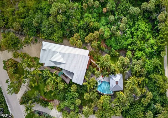 Photo 3 of Single family home for sale at 6425 Pine Ave, Sanibel, FL 33957 | MLS# 2026038021 | Listing updated on 2026-09-16