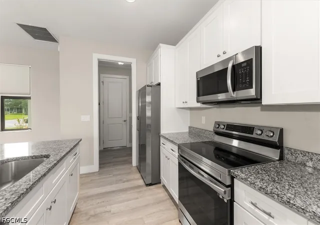 Photo 4 of Single family home for sale at 14141 Roof St, Fort Myers, FL 33905 | MLS# 2026038024 | Listing updated on 2026-09-12