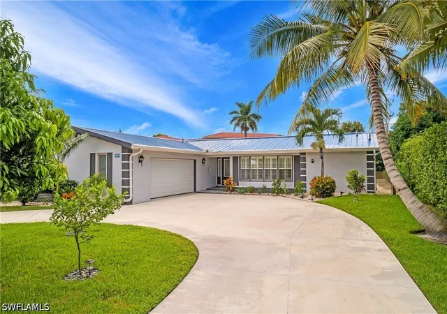 Photo 1 of Single family home for sale at 1072 Wisconsin Dr, Naples, FL 34103 | MLS# 226032484 | Listing updated on 2026-09-14