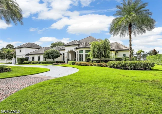 Photo 4 of Single family home for sale at 6536 Highcroft Dr, Naples, FL 34119 | MLS# 226030649 | Listing updated on 2026-09-09