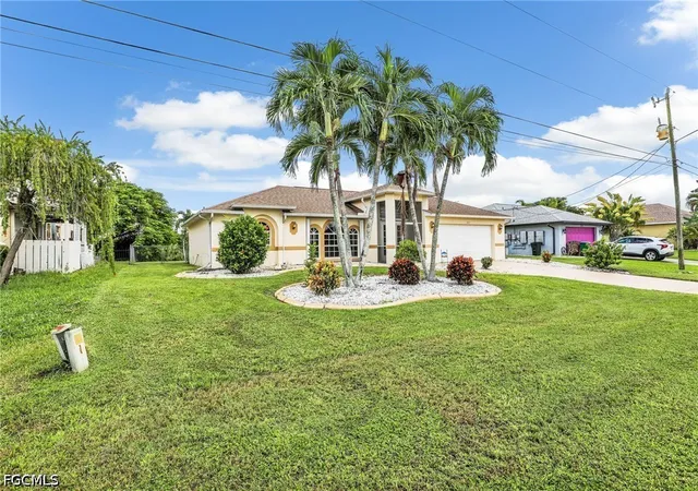 Photo 3 of Single family home for sale at 323 Se 9th Avenue, Cape Coral, FL 33990 | MLS# 2026038077 | Listing updated on 2026-09-11
