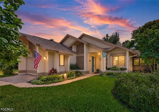 Photo 4 of Single family home for sale at 12543 Barrington Ct, Fort Myers, FL 33908 | MLS# 2026038078 | Listing updated on 2026-10-03