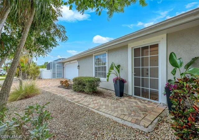 Photo 3 of Single family home for sale at 601 97th Avenue N, Naples, FL 34108 | MLS# 226031738 | Listing updated on 2026-09-14