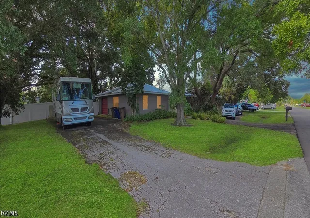 Photo 2 of Sale Pending at 13823 2nd Street, Fort Myers, FL 33905 | MLS# 2026038119 | Listing updated on 2026-09-29
