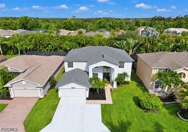 Photo 1 of Single family home for sale at 21223 Braxfield Loop, Estero, FL 33928 | MLS# 2026038120 | Listing updated on 2026-09-10