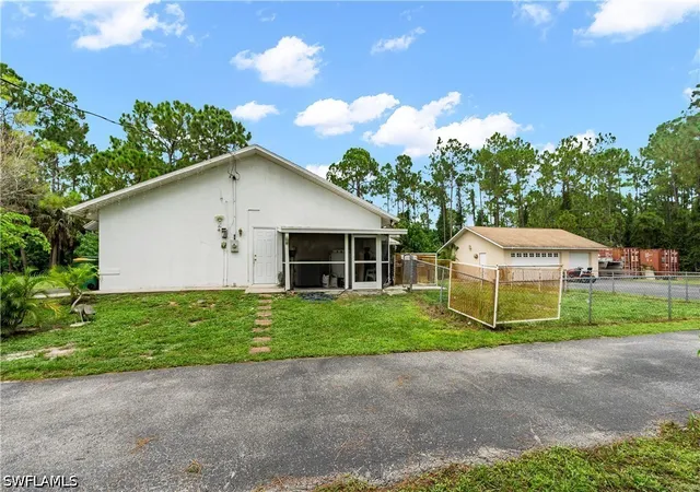 Photo 3 of Single family home for sale at 280 14th Street Se, Naples, FL 34117 | MLS# 226032597 | Listing updated on 2026-09-16