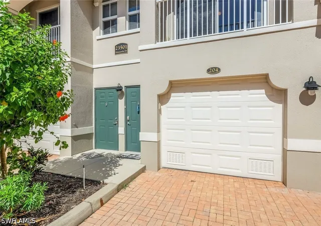 Listing Photo 4 - Condo for sale in building located at 23501 Alamanda Dr, Estero, FL 34135 - Unit #204