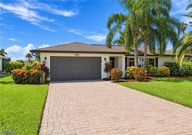 Photo 1 of Single family home for sale at 1932 Palaco Grande Pkwy, Cape Coral, FL 33904 | MLS# 2026038147 | Listing updated on 2026-09-13