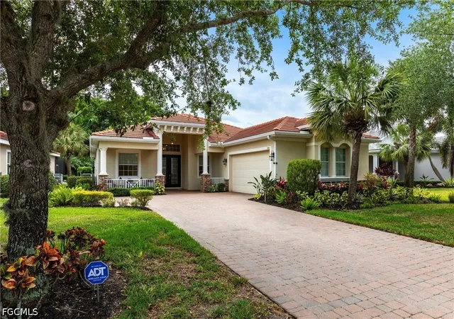 Photo 2 of Single family home for sale at 3971 Otter Bnd Cir, Fort Myers, FL 33905 | MLS# 2026038180 | Listing updated on 2026-09-27