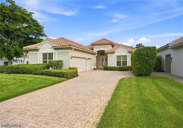 Photo 1 of Single family home for sale at 6007 Fairway Ct, Naples, FL 34110 | MLS# 226032312 | Listing updated on 2026-09-14