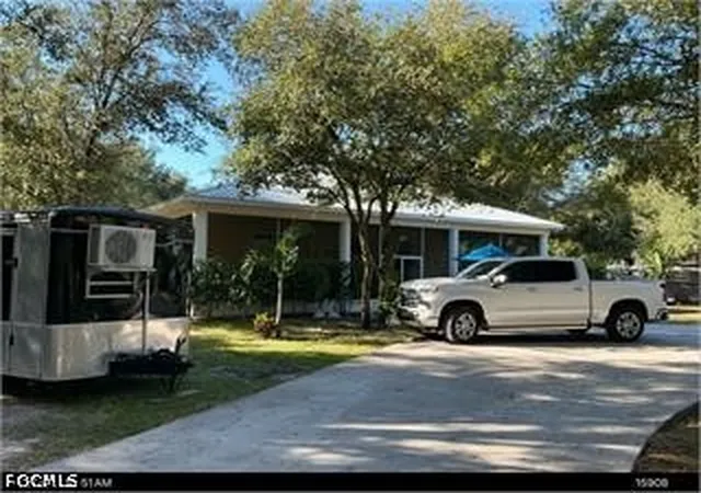 Photo 1 of Single family home for sale at 255 C Rd, Labelle, FL 33935 | MLS# 2026038192 | Listing updated on 2026-09-15