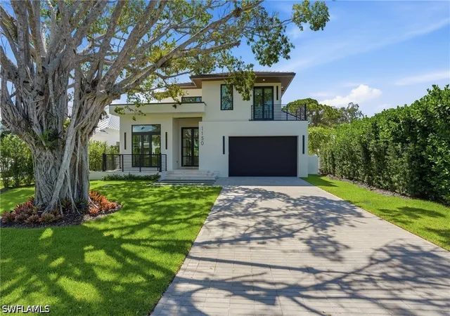 Photo 1 of Single family home for sale at 1150 8th Terrace N, Naples, FL 34102 | MLS# 226030989 | Listing updated on 2026-09-15