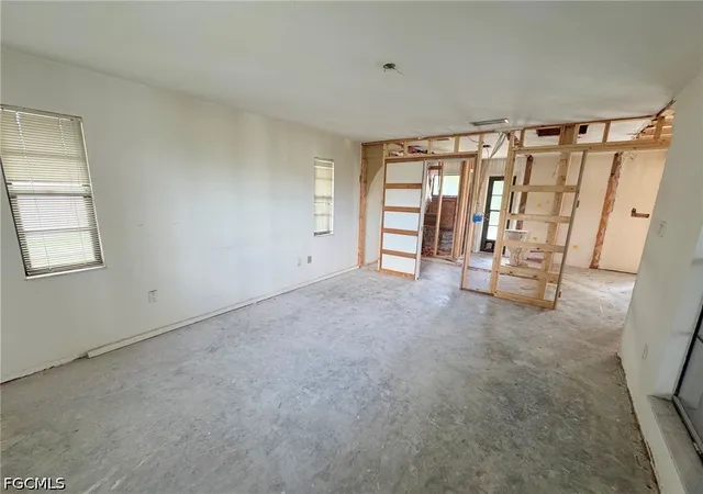 Photo 4 of Single family home for sale at 2215 Treehaven Cir N, Fort Myers, FL 33907 | MLS# 2026038199 | Listing updated on 2026-09-14