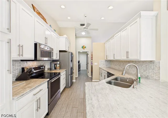 Photo 2 of Single family home for sale at 12767 Hunters Ridge Dr, Bonita Springs, FL 34135 | MLS# 2026038205 | Listing updated on 2026-10-07
