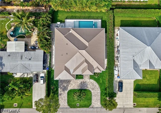 Photo 3 of Single family home for sale at 1343 12th Street N, Naples, FL 34102 | MLS# 226032485 | Listing updated on 2026-09-16