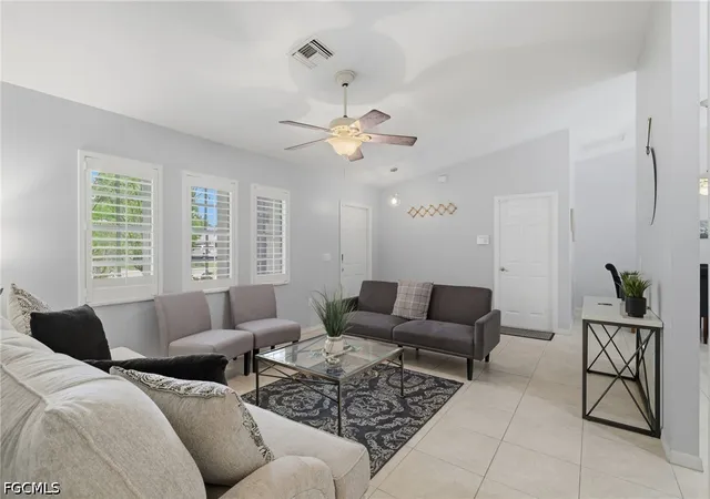 Photo 3 of Single family home for sale at 3106 Se 8th Place, Cape Coral, FL 33904 | MLS# 2026038257 | Listing updated on 2026-10-19