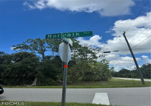 Photo 4 of Land for sale at 1271 Beach St, Port Charlotte, FL 33953 | MLS# 2026038294 | Listing updated on 2026-09-12