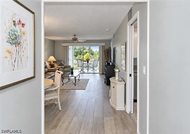 Listing Photo 5 - Condo for sale in building located at 5515 Naples Blvd, Naples, FL 34109 - Unit #314