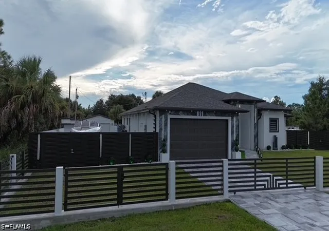 Photo 3 of Single family home for sale at 611 Lake Ave, Lehigh Acres, FL 33972 | MLS# 226032612 | Listing updated on 2026-09-10