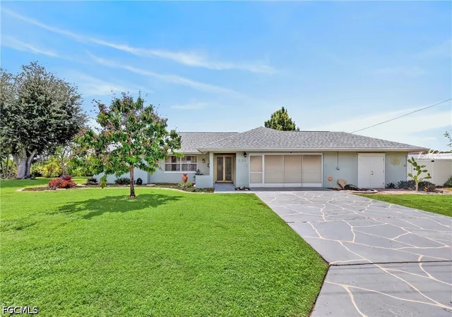 Photo 3 of Single family home for sale at 102 SE 38th Terrace, Cape Coral, FL 33904 | MLS# 2026038335 | Listing updated on 2026-09-13
