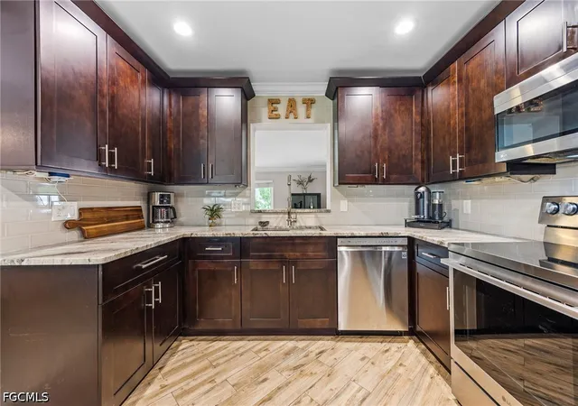 Photo 3 of Sale Pending at 2439 Ephraim Ave, Fort Myers, FL 33907 | MLS# 2026038336 | Listing updated on 2026-10-03
