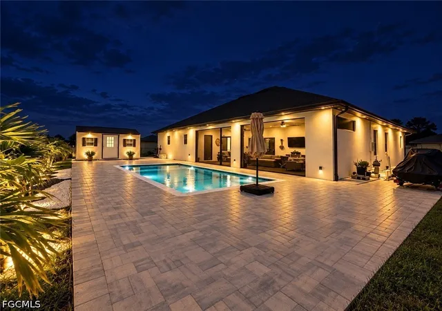 Photo 2 of Single family home for sale at 910 Venice Ave N, Lehigh Acres, FL 33971 | MLS# 2026038338 | Listing updated on 2026-09-11