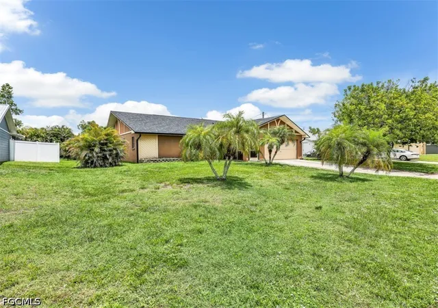 Photo 2 of Single family home for sale at 209 Ne 9th Court, Cape Coral, FL 33909 | MLS# 2026038345 | Listing updated on 2026-09-19