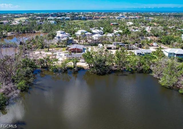 Photo 2 of Multi family home for sale at 1450 1460 Court Pl, Sanibel, FL 33957 | MLS# 2026038374 | Listing updated on 2026-09-11