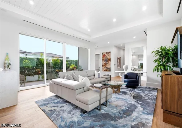 Photo 2 of Condo for sale at 210 8th St S, Naples, FL 34102 | MLS# 226032535 | Listing updated on 2026-09-15
