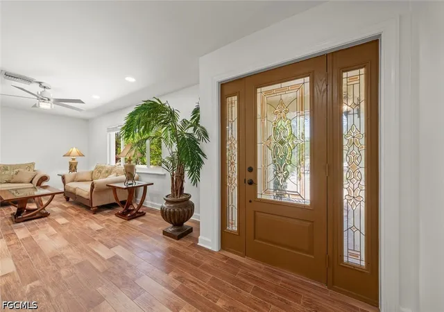 Photo 3 of Single family home for sale at 9421 Moonlight Dr, Sanibel, FL 33957 | MLS# 2026038386 | Listing updated on 2026-09-14