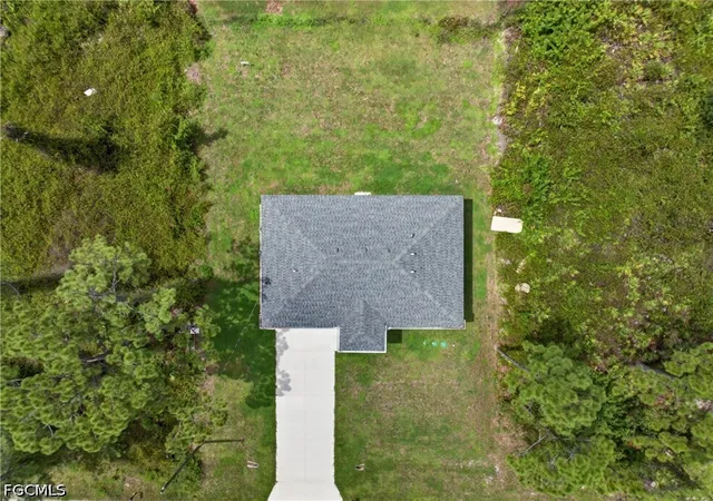 Photo 2 of Single family home for sale at 308 Mangonia Ave, Lehigh Acres, FL 33974 | MLS# 2026038387 | Listing updated on 2026-09-16