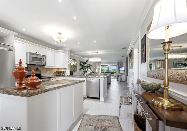 Listing Photo 4 - Condo for sale in building located at 7300 Province Wy, Naples, FL 34104 - Unit #1305