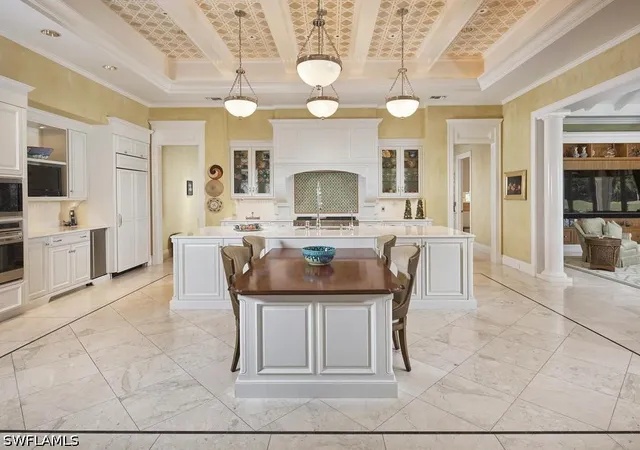 Photo 3 of Single family home for sale at 2129 Canna Ct, Naples, FL 34105 | MLS# 226029006 | Listing updated on 2026-09-11
