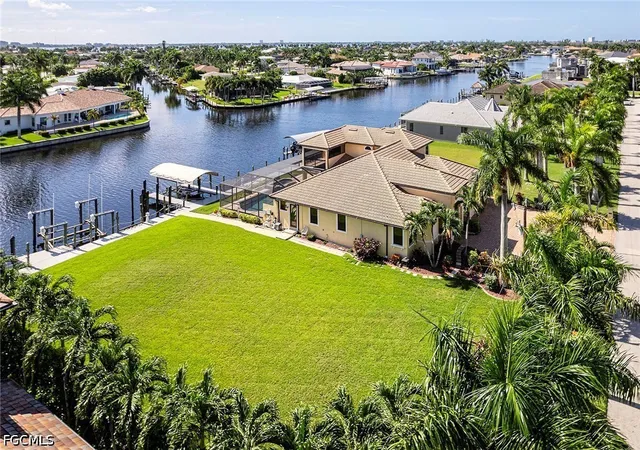 Photo 3 of Single family home for sale at 5055 Sorrento Ct, Cape Coral, FL 33904 | MLS# 2026038432 | Listing updated on 2026-09-16