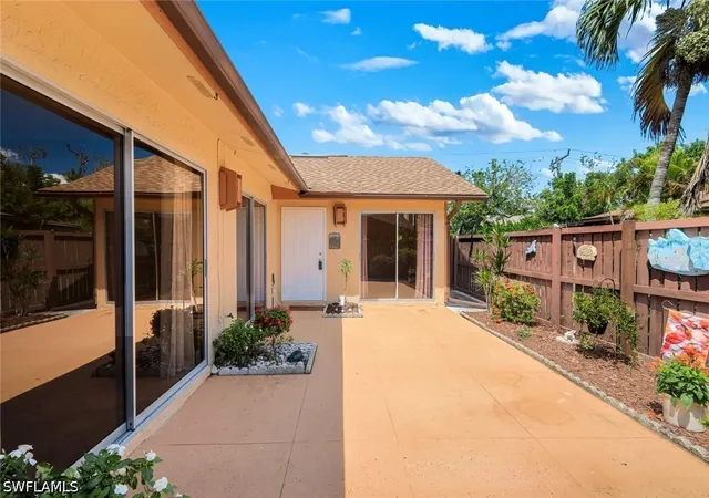 Photo 2 of Townhouse for sale at 6346 Royal Woods Dr, Fort Myers, FL 33908 | MLS# 226032741 | Listing updated on 2026-09-11