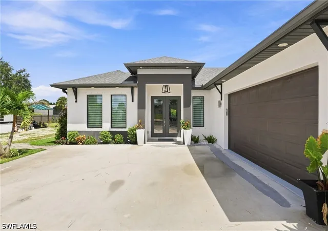 Photo 3 of Single family home for sale at 2885 41st Avenue NE, Naples, FL 34120 | MLS# 226032598 | Listing updated on 2026-09-13