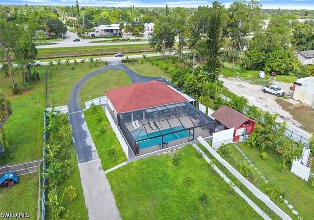 Photo 2 of Single family home for sale at 2070 39th Street Sw, Naples, FL 34117 | MLS# 226032884 | Listing updated on 2026-09-11