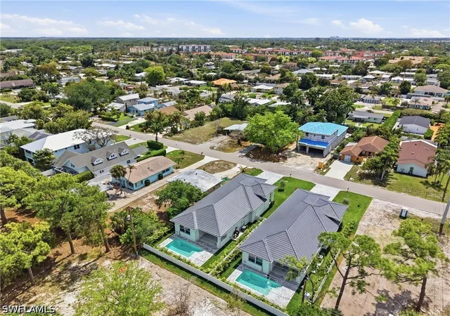 Photo 3 of Sale Pending at 1017 Frank Whiteman Blvd, Naples, FL 34103 | MLS# 226032905 | Listing updated on 2026-09-12
