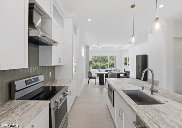 Photo 3 of Sale Pending at 1017 Frank Whiteman Blvd, Naples, FL 34103 | MLS# 226032905 | Listing updated on 2026-09-12
