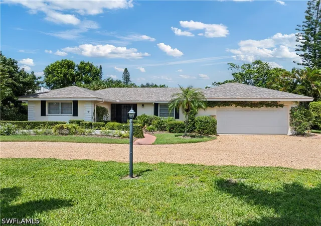 Photo 3 of Single family home for sale at 717 Rudder Rd, Naples, FL 34102 | MLS# 226030955 | Listing updated on 2026-09-16