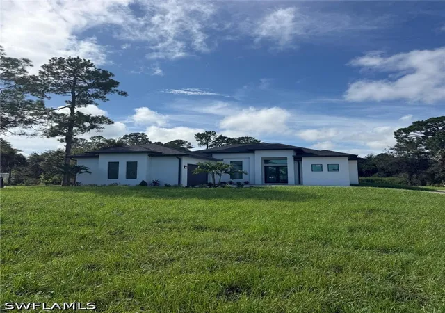 Photo 2 of Single family home for sale at 3208 16th Avenue Se, Naples, FL 34117 | MLS# 226030896 | Listing updated on 2026-09-12