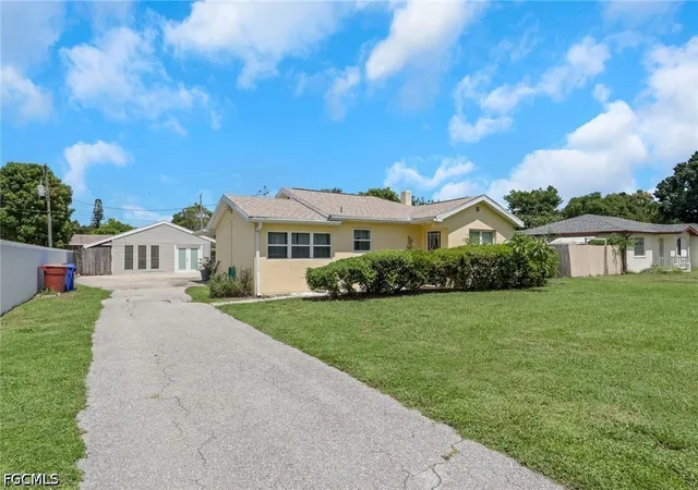 Single family home for sale at 1857 Sunset Pl, Fort Myers, FL 33901 | MLS# 2026038528
