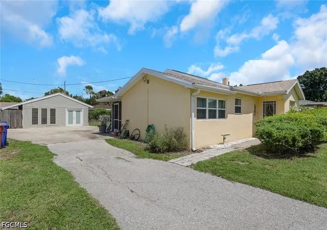 Photo 1 of Single family home for sale at 1857 Sunset Pl, Fort Myers, FL 33901 | MLS# 2026038528 | Listing updated on 2026-09-14