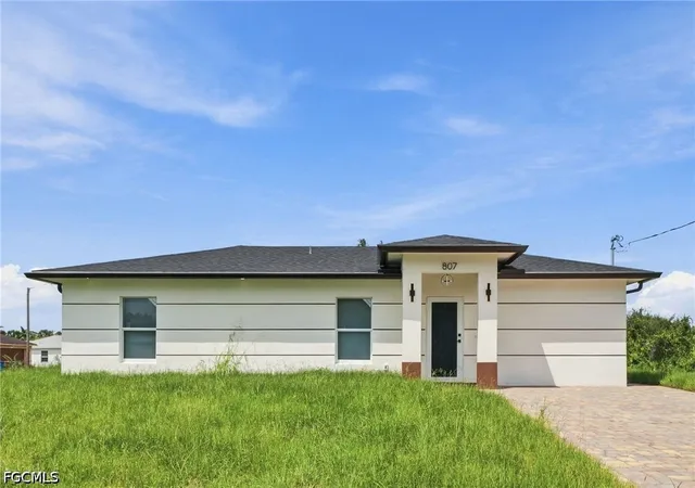 Photo 3 of Single family home for sale at 807 Casper Yost St E, Lehigh Acres, FL 33974 | MLS# 2026038534 | Listing updated on 2026-09-13